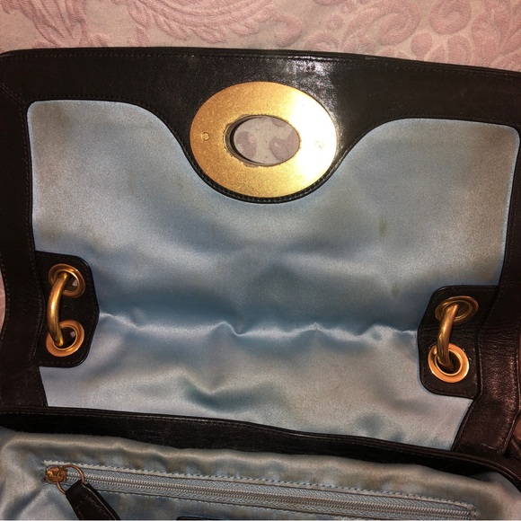 Coach, Sydney satchel with shoulder in black - Picture 13 of 16